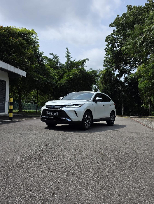 Toyota Harrier Hybrid