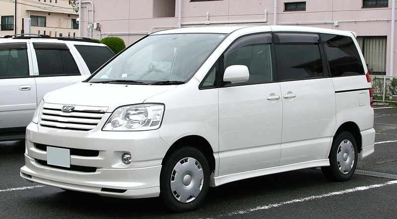 Toyota Noah 2001 (Picture By Everydaycar.jp)